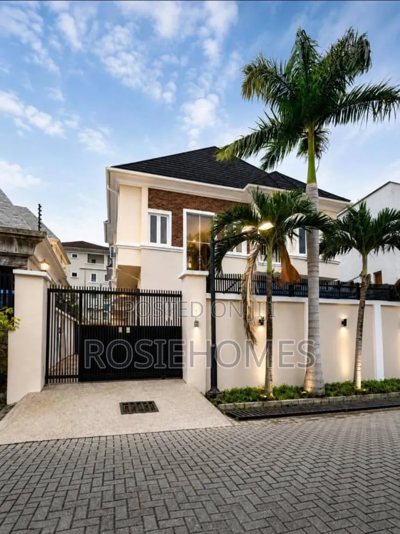 4bdrm Duplex in Parkview for rent in Parkview Estate