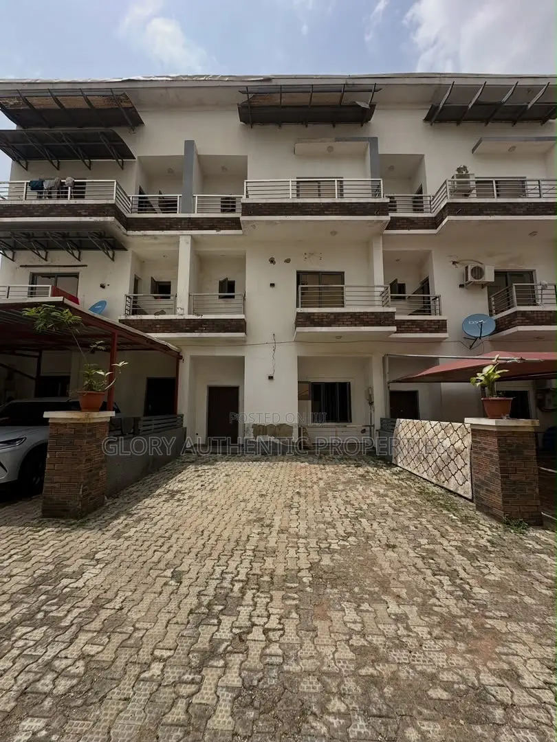 4bdrm Duplex in Mabushi for sale in Mabushi