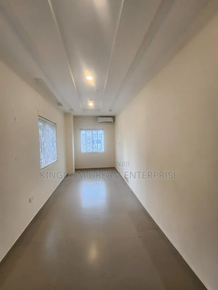 3bdrm Apartment in Park View Estate for sale in Parkview Estate