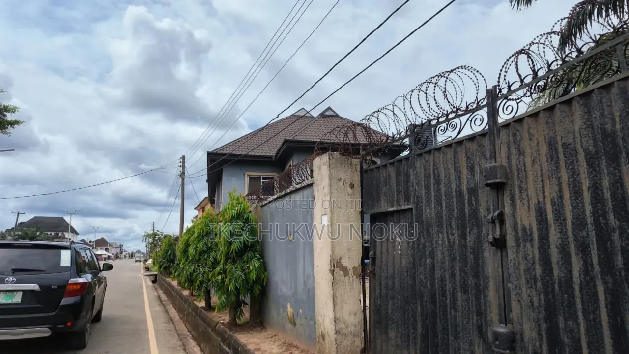 5bdrm Duplex in Umuahia for sale in Umuahia