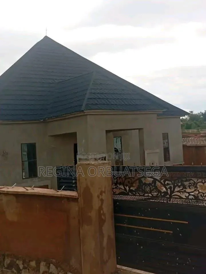 3bdrm Bungalow in Jos for sale in Jos