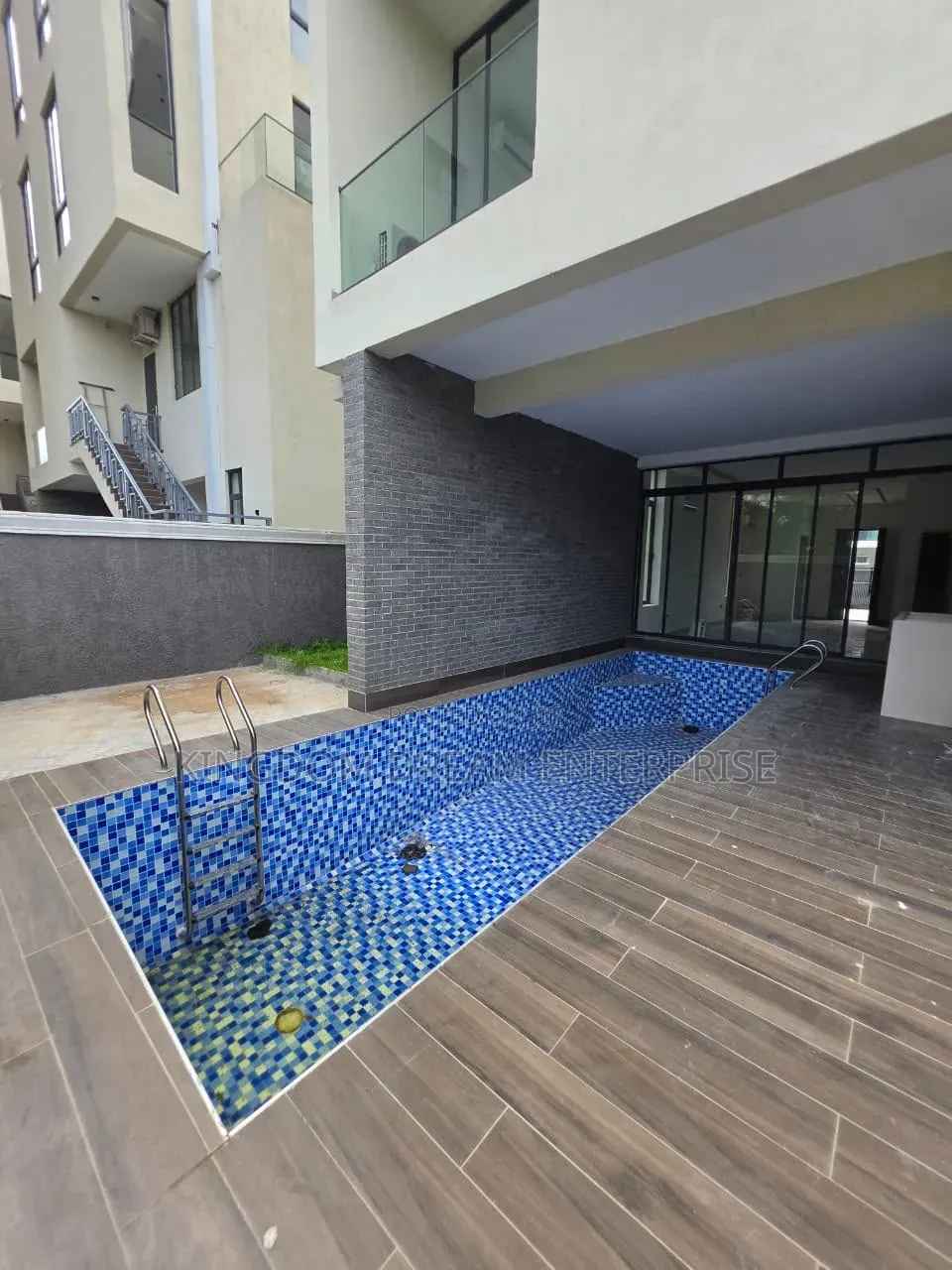 6bdrm Duplex in Banana Island Lagos for rent in Banana Island