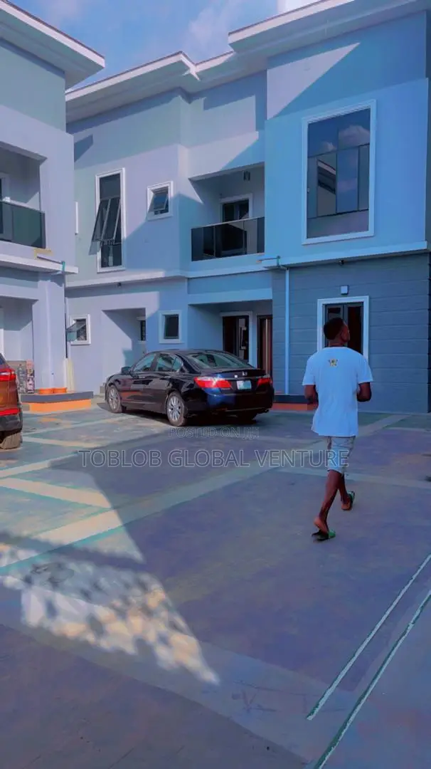 3bdrm Apartment in Oluyole for rent in Oluyole