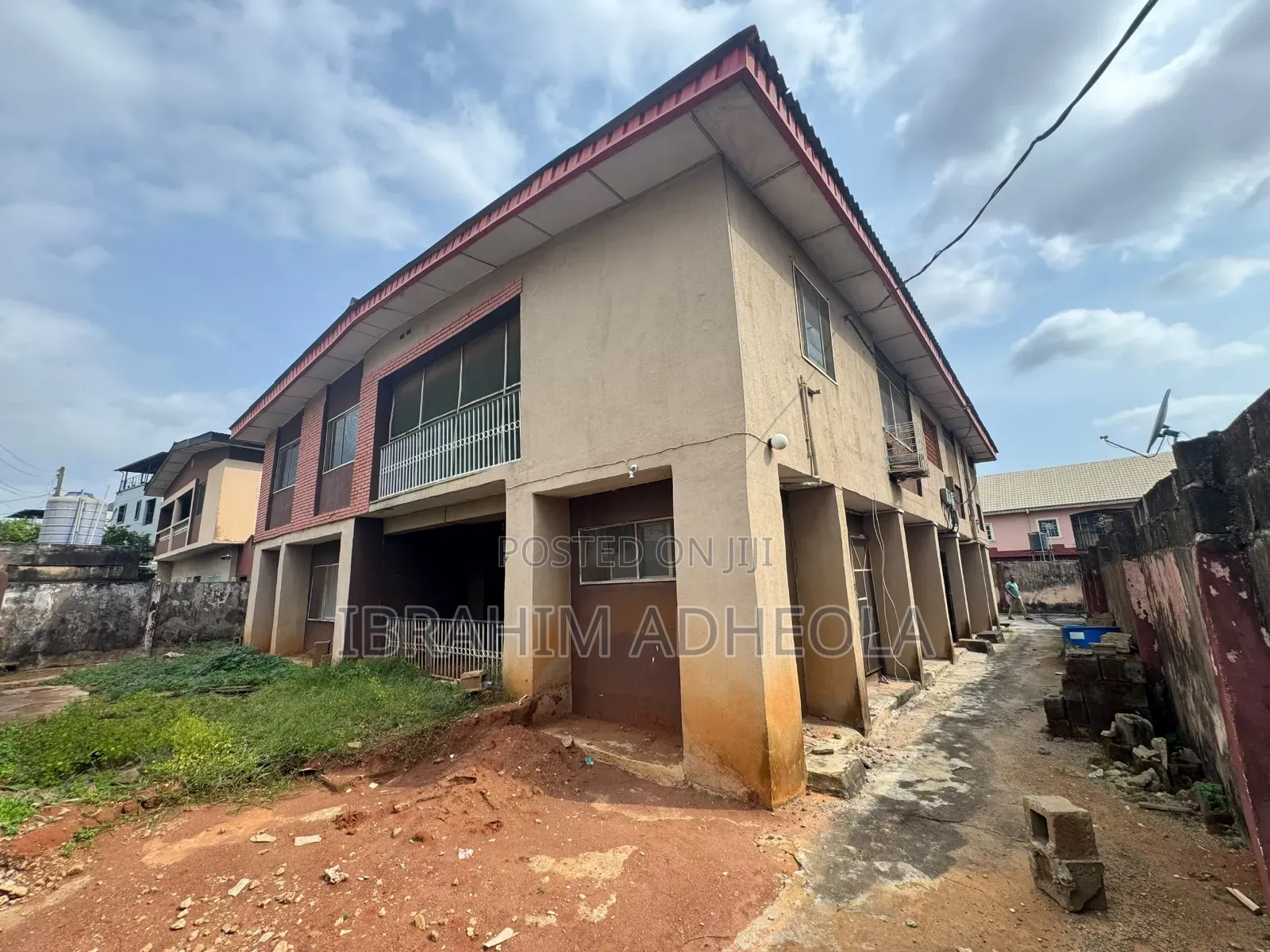 3bdrm Block of Flats in Fagba for sale in Fagba
