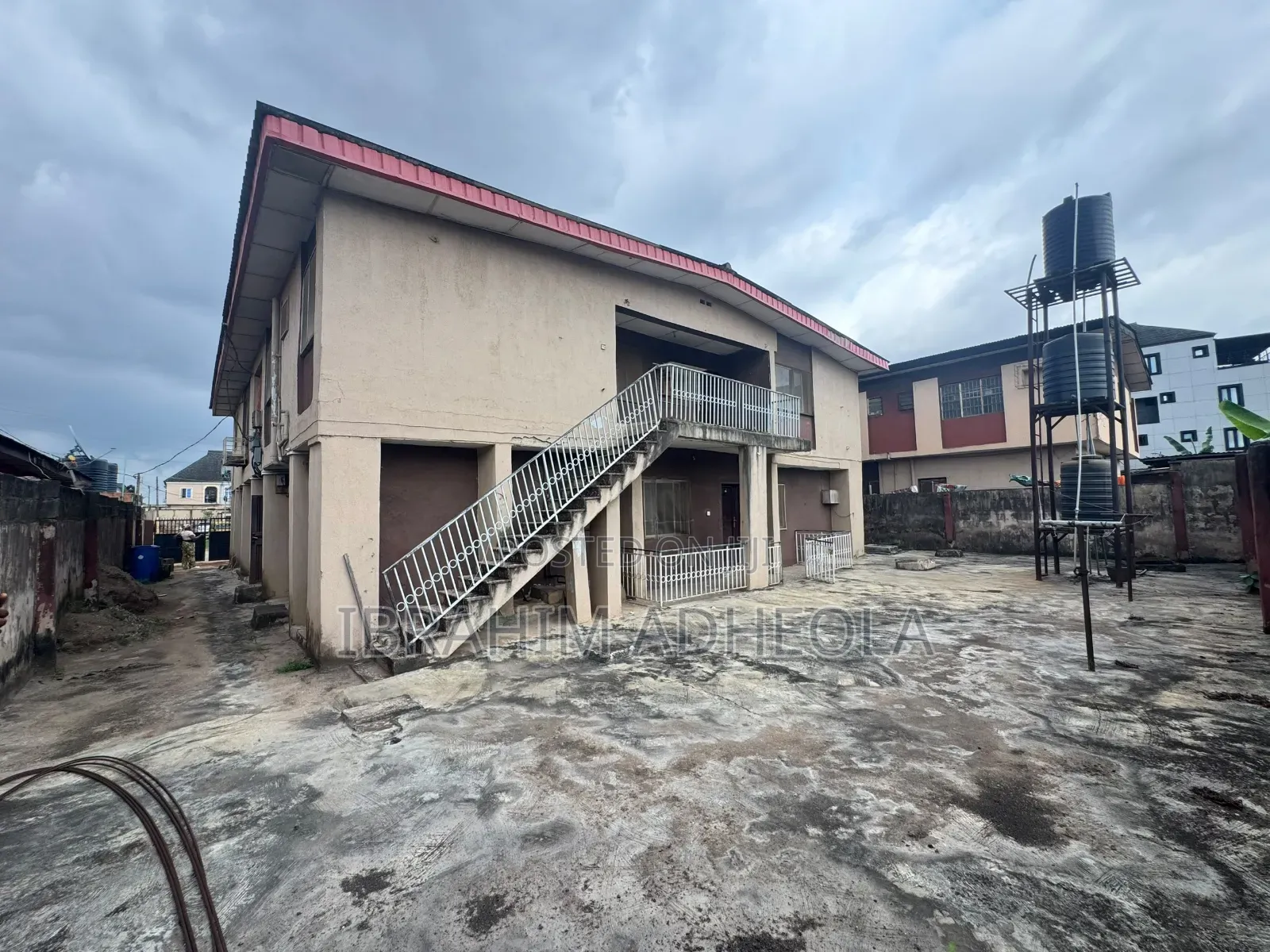 3bdrm Block of Flats in Fagba for sale in Fagba