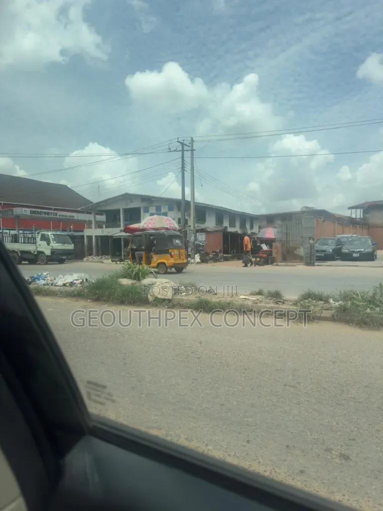 467sqm Commercial Land With Existing Structure in Ojoo in Ojoo