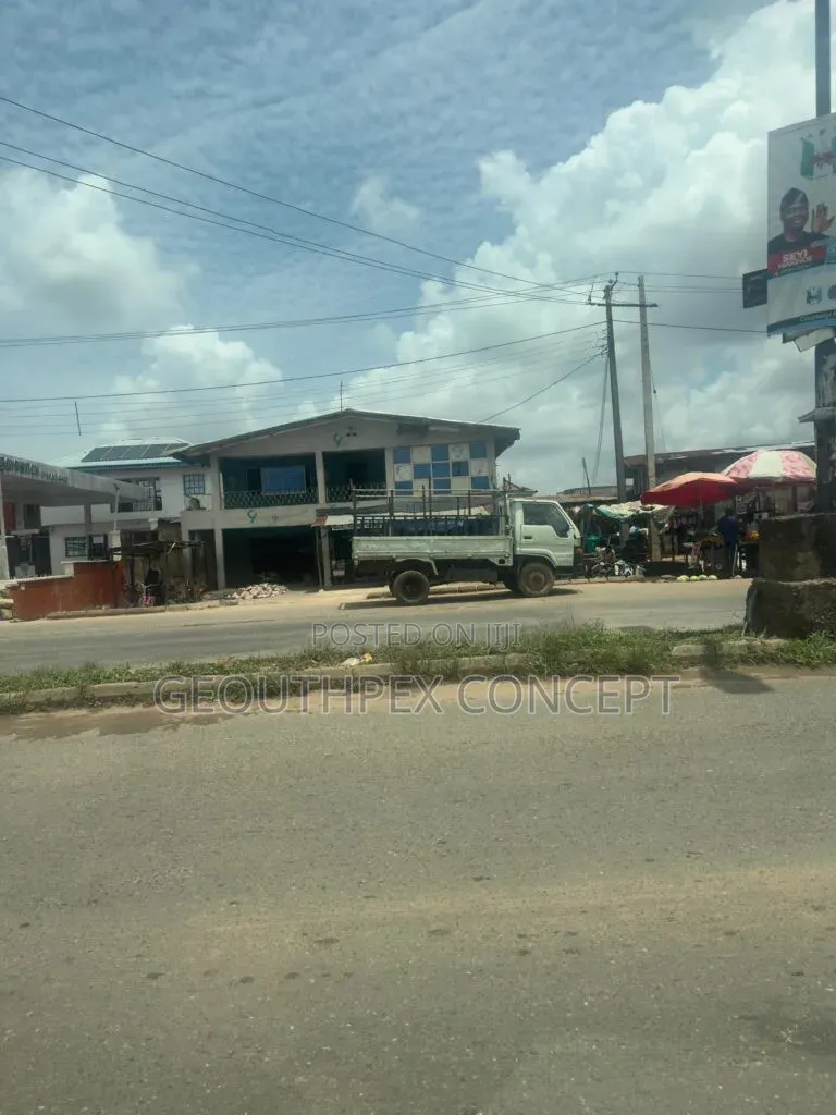 467sqm Commercial Land With Existing Structure in Ojoo in Ojoo