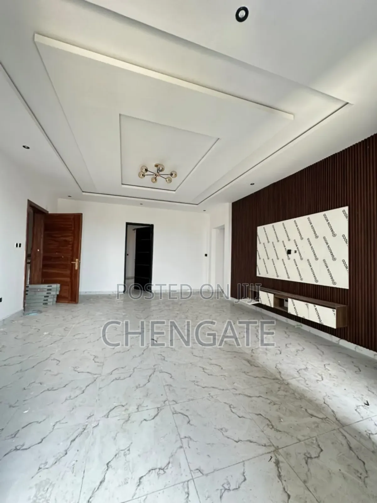 3bdrm Penthouse in Ikate for sale in Ikate