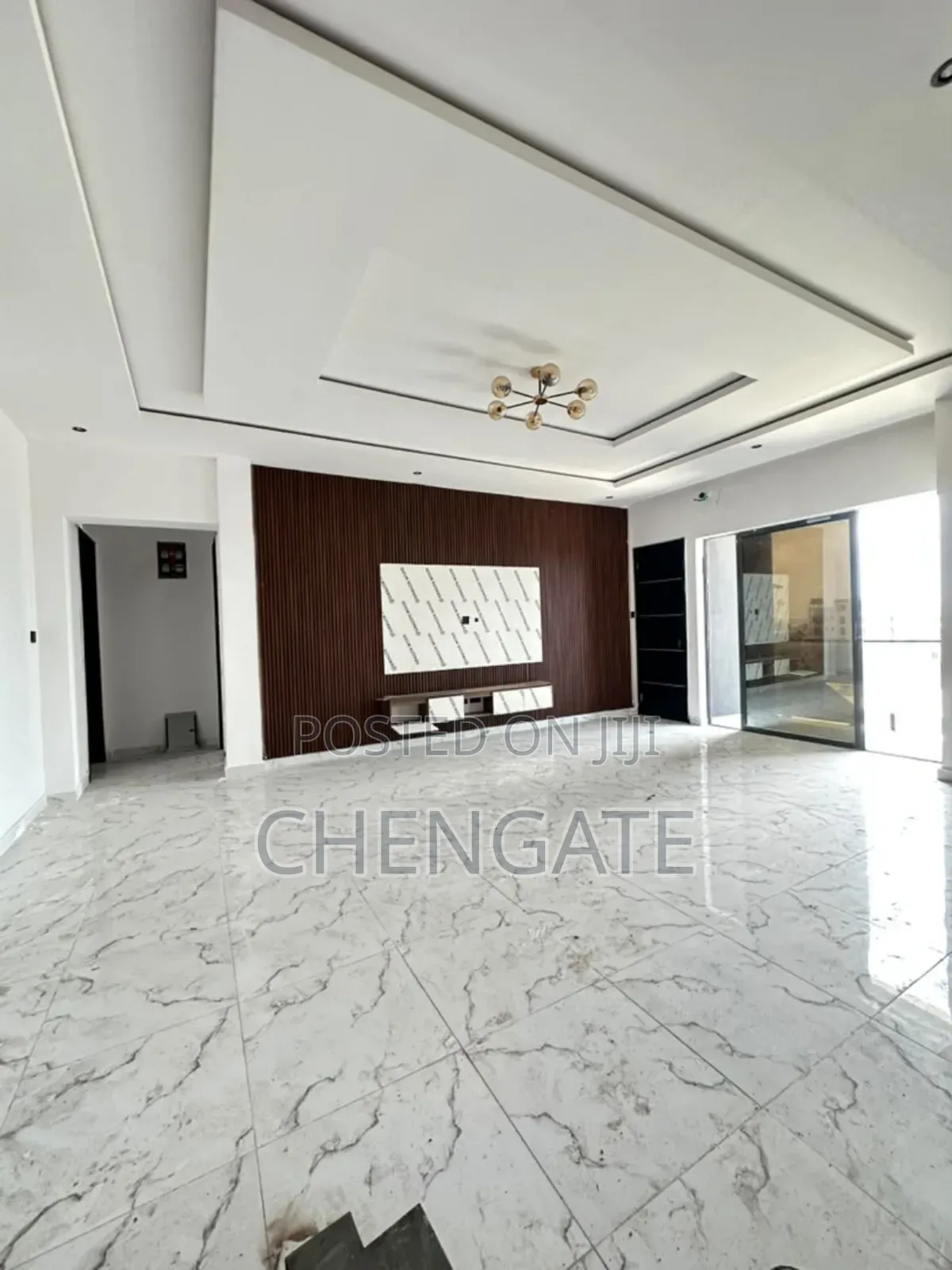 3bdrm Penthouse in Ikate for sale in Ikate
