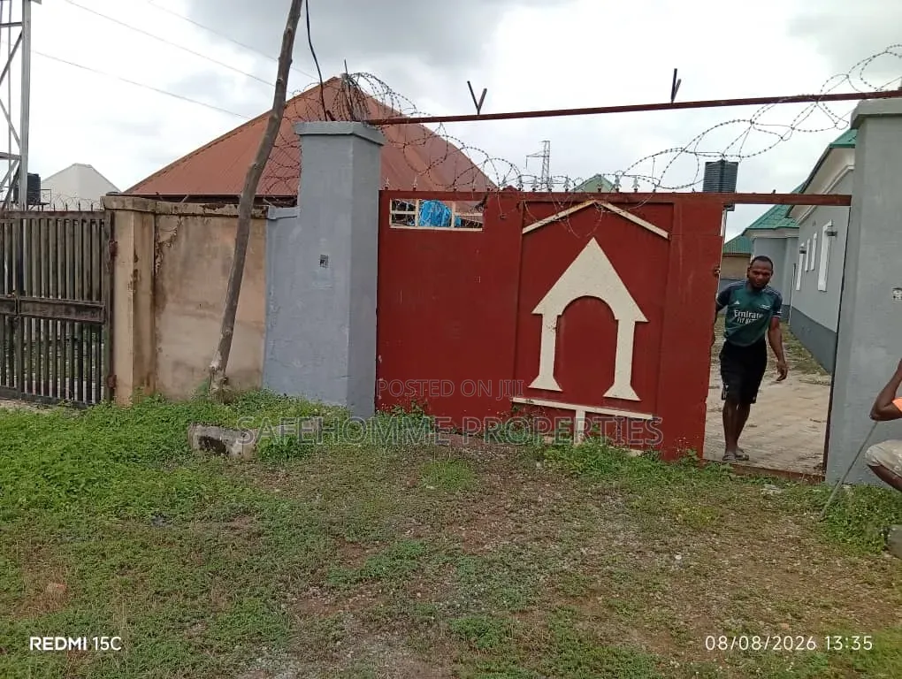 2bdrm Bungalow in Nurses Estate, Karu for rent in Karu