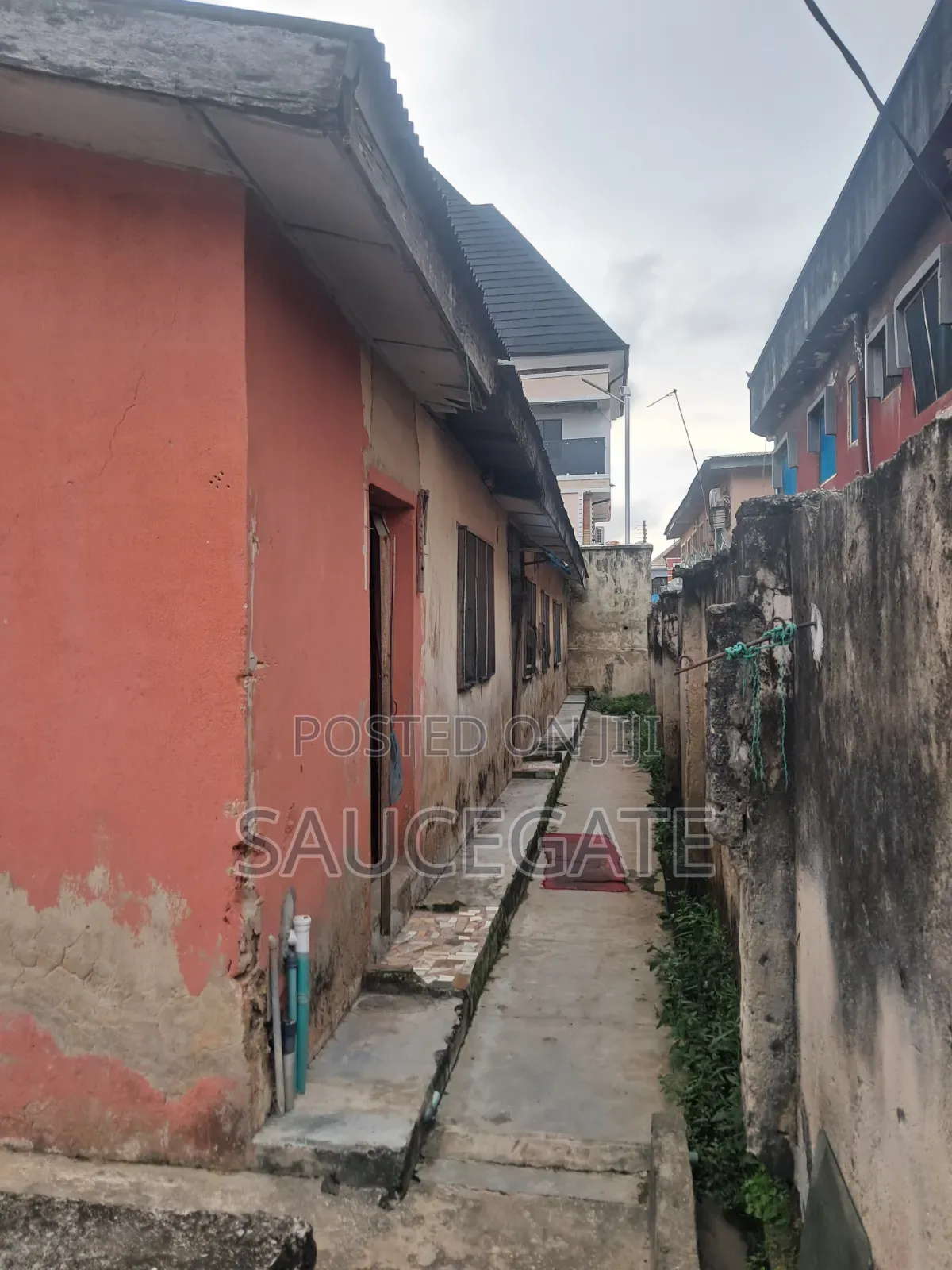 3bdrm Bungalow in Redgate, Satellite Town for sale in Satellite Town