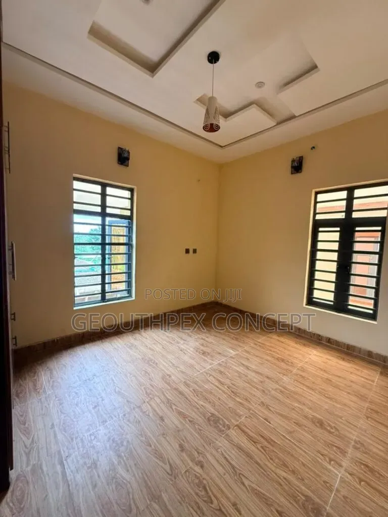 3bdrm Duplex in City Park & Garden, Egbeda / Egbeda for sale in Egbeda / Egbeda