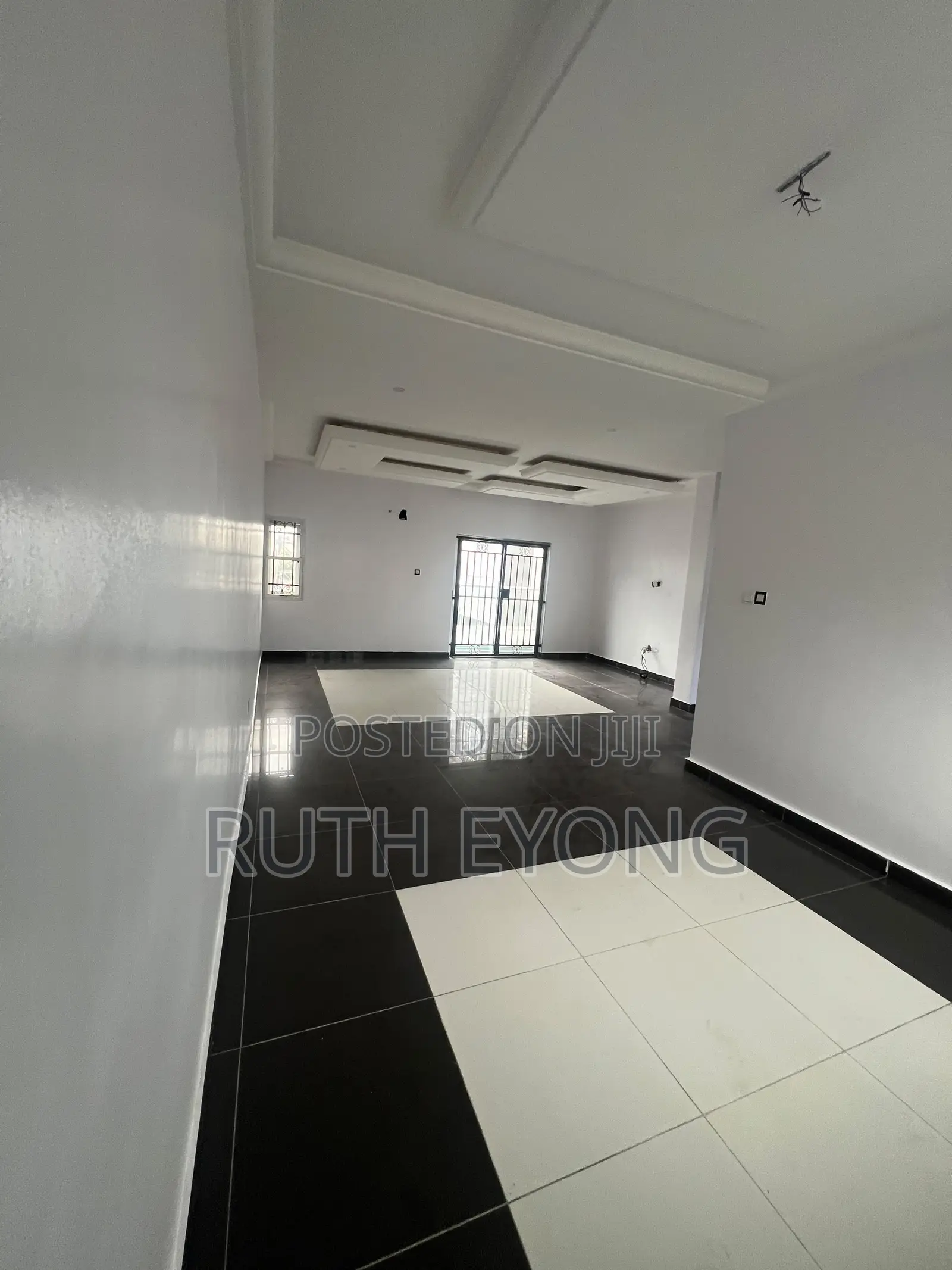 3bdrm Townhouse / Terrace in Lekki Phase 1 for rent in Lekki Phase 1