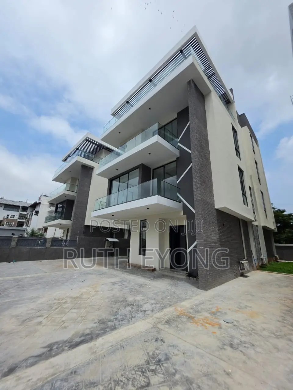 6bdrm Duplex in Banana Island for rent in Banana Island