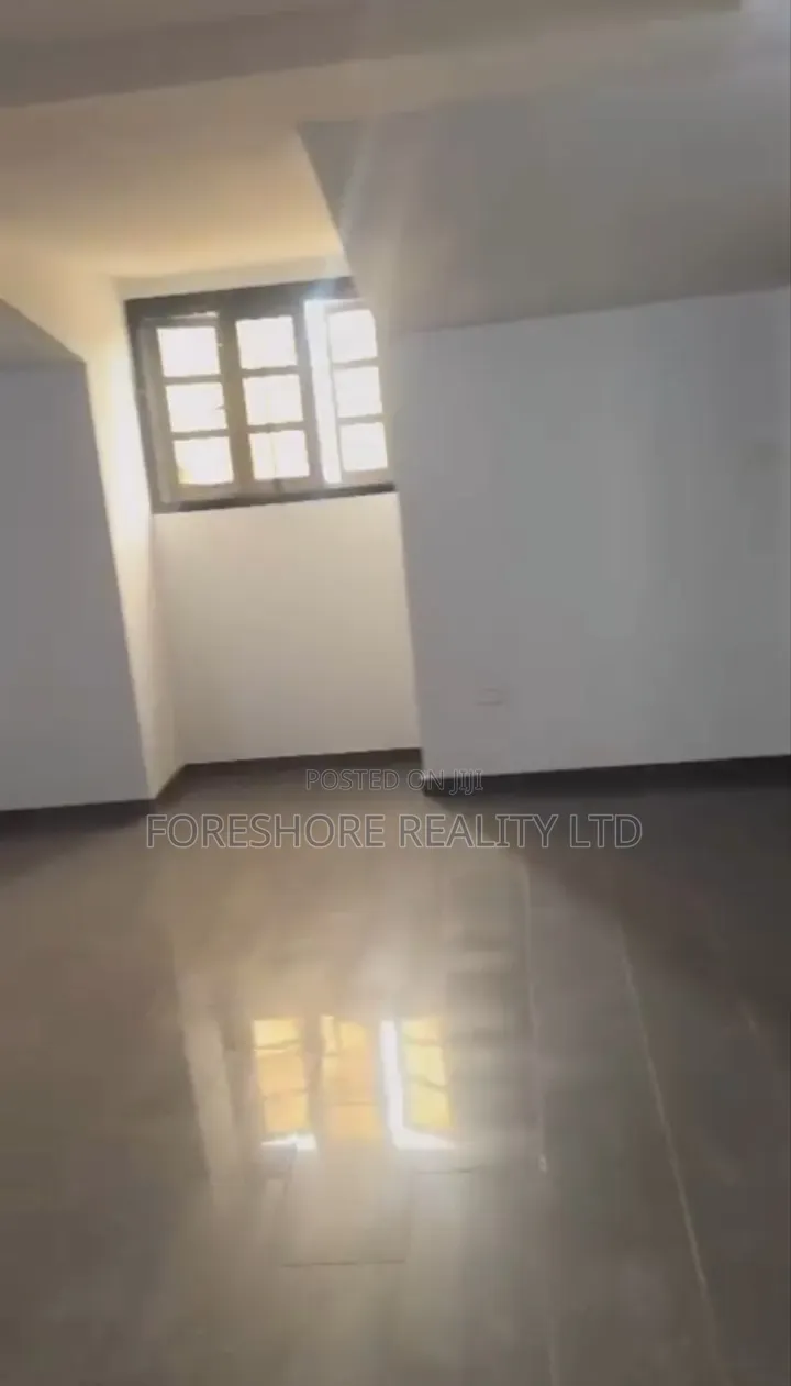 2bdrm Apartment in Ikeja Gra for rent in Ikeja GRA
