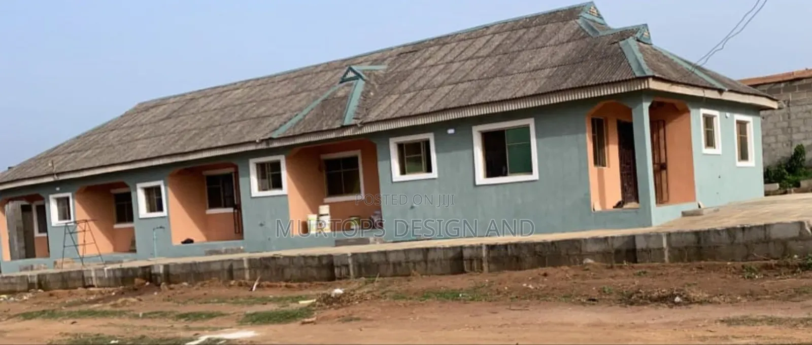 10bdrm Block of Flats in Ijede / Ikorodu for sale in Ijede / Ikorodu