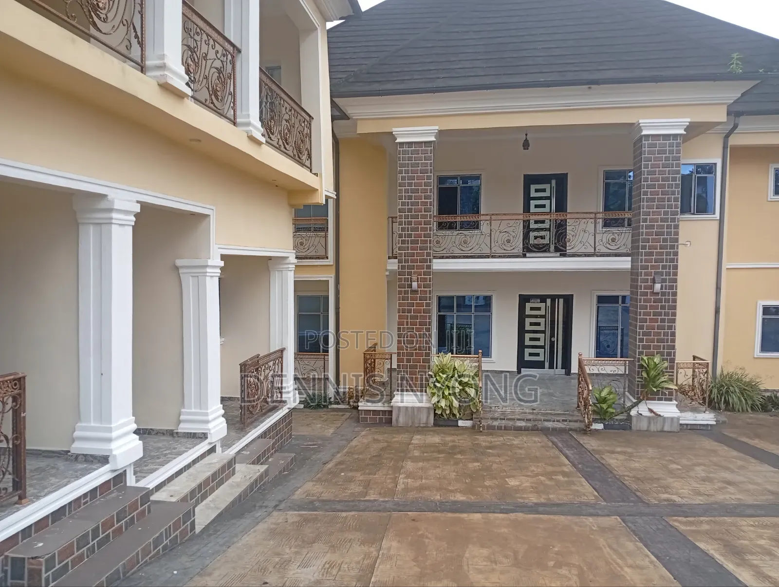 5bdrm Duplex in E1 Estate, Calabar for sale in Calabar
