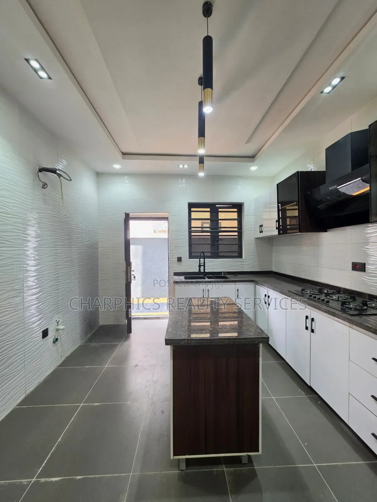 4bdrm Duplex in New Garage / Gbagada for sale in New Garage / Gbagada