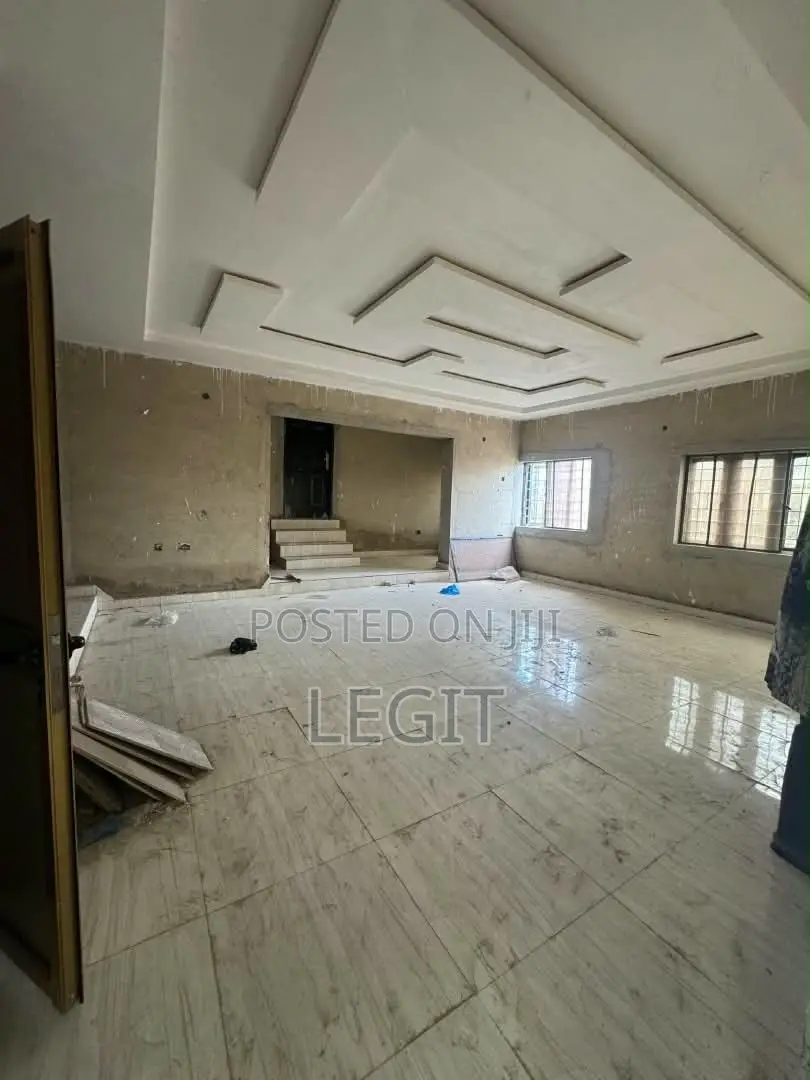 3bdrm Bungalow in Minna for sale in Minna