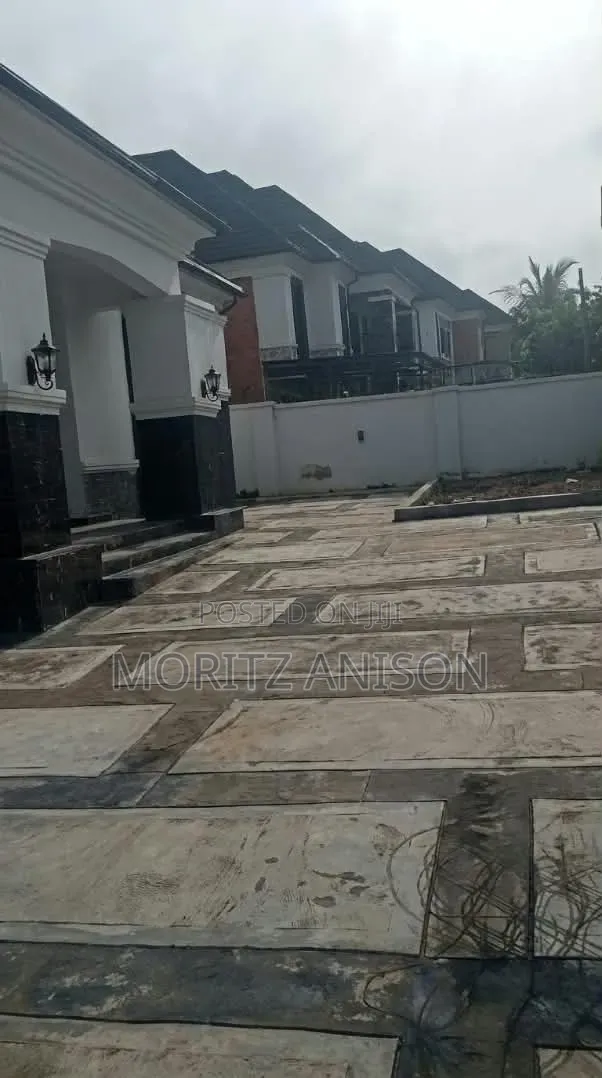 4bdrm Bungalow in Winners Estate., Enugu for rent in Enugu