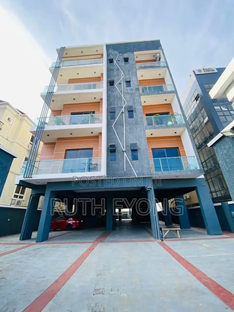 2bdrm Apartment in Chevron for sale in Chevron