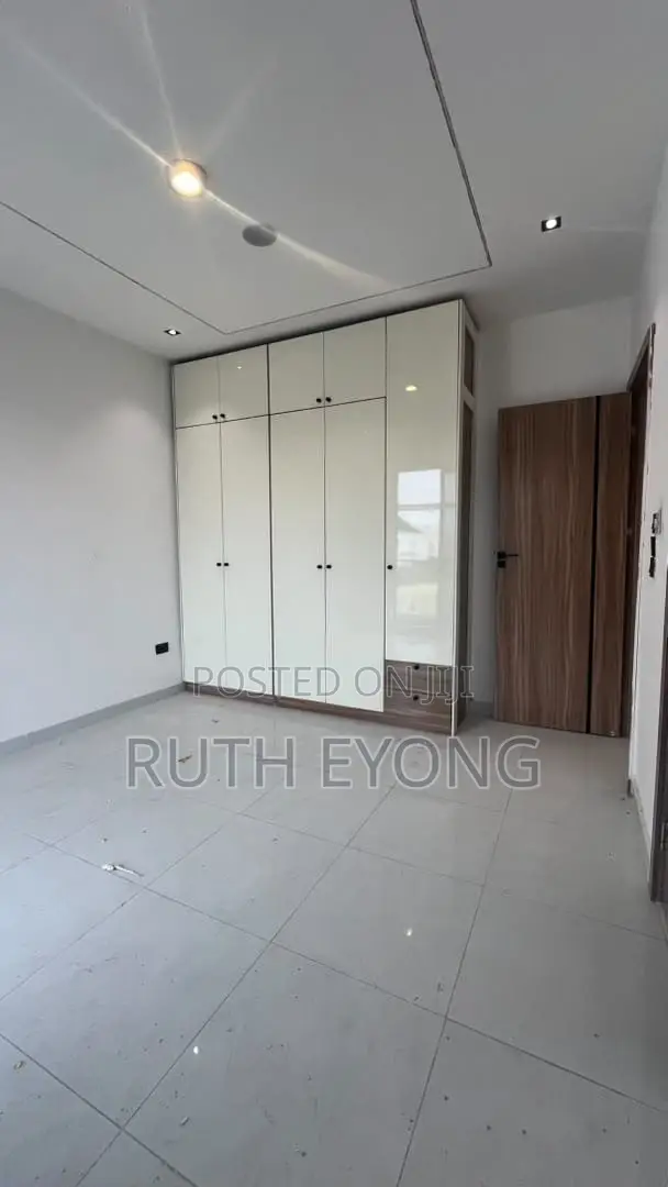 1bdrm Apartment in VGC / Ajah for sale in VGC / Ajah