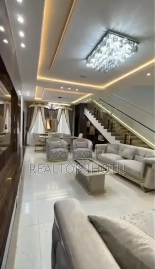 Furnished 4bdrm Duplex in River Park Estate, FHA for sale in FHA