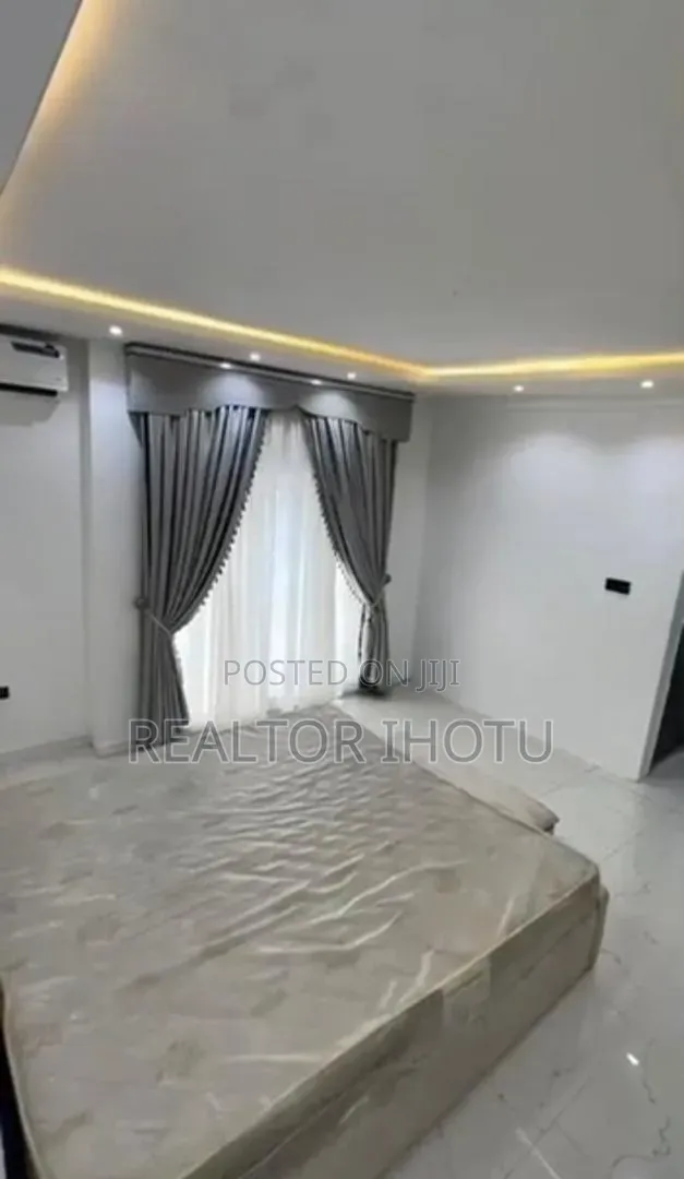 Furnished 4bdrm Duplex in River Park Estate, FHA for sale in FHA