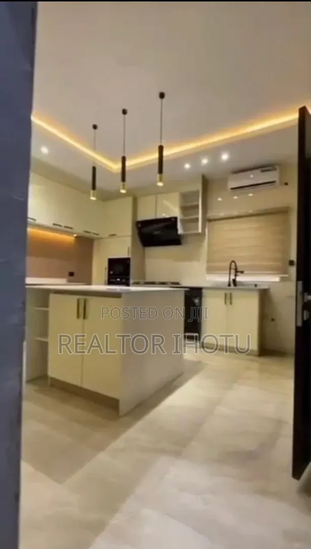 Furnished 4bdrm Duplex in River Park Estate, FHA for sale in FHA
