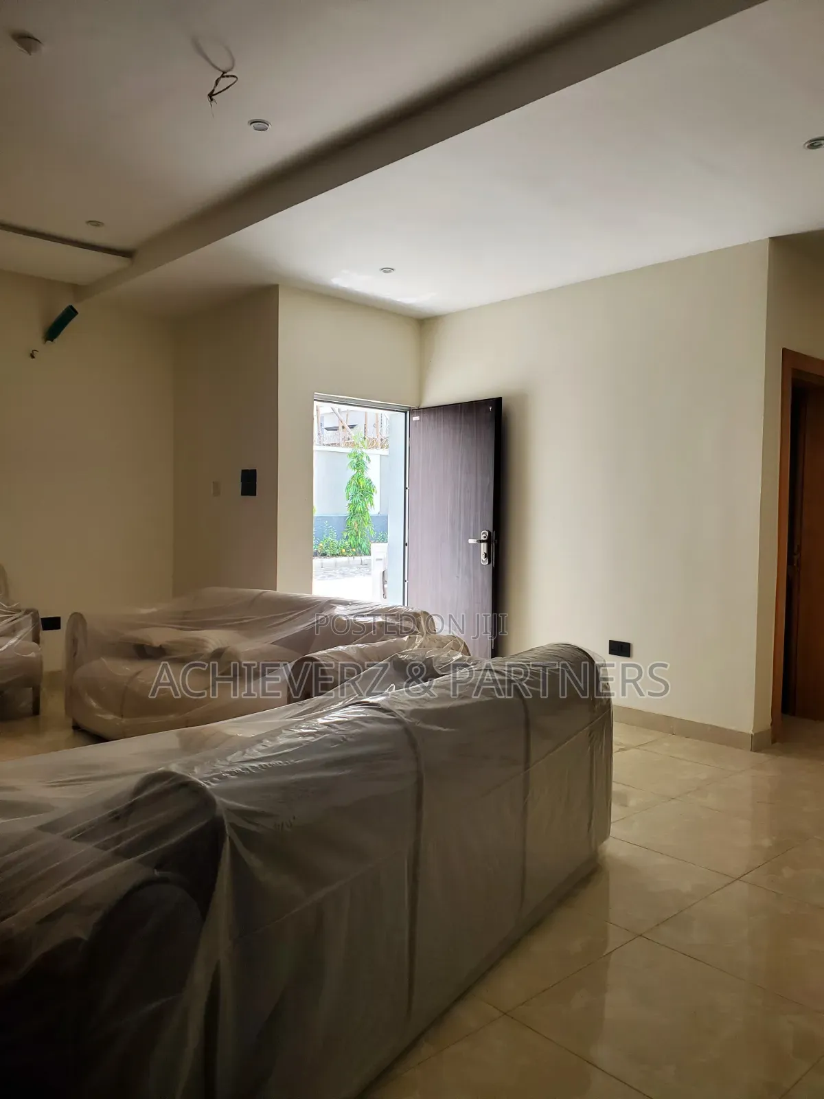4bdrm Duplex in Jahi for sale in Jahi