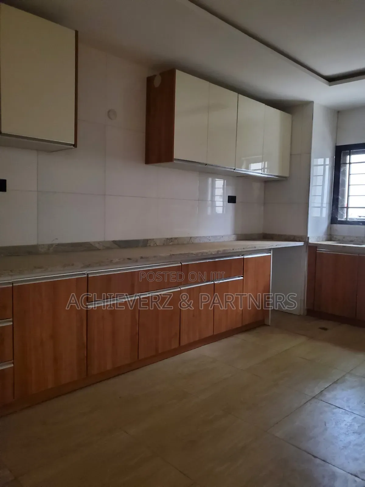 4bdrm Duplex in Jahi for sale in Jahi