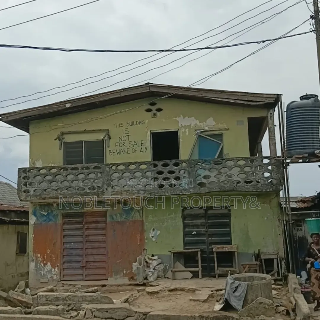 3bdrm Block of Flats in Maza-Maza Mile 2,, Abule Ado for sale in Abule Ado