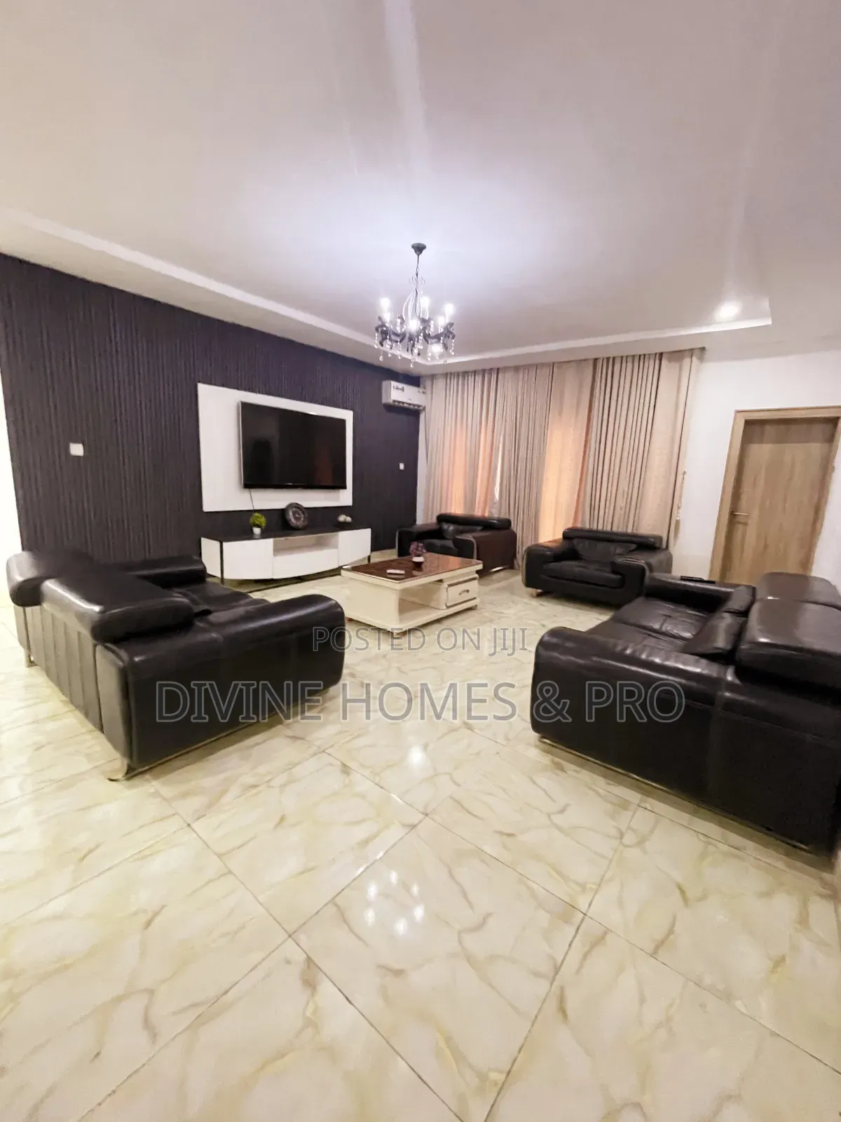3bdrm Block of Flats in Wuye for rent in Wuye
