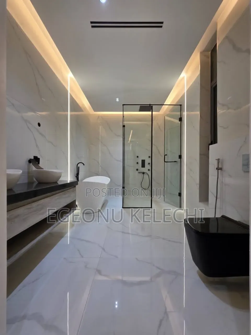 5bdrm Duplex in Osapa london for sale in Osapa london