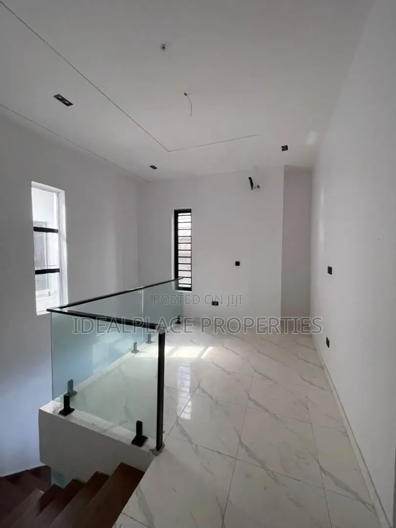 4bdrm Duplex in Sangotedo for sale in Sangotedo