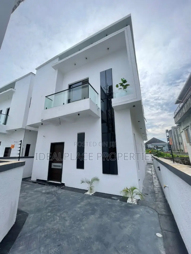 4bdrm Duplex in Sangotedo for sale in Sangotedo