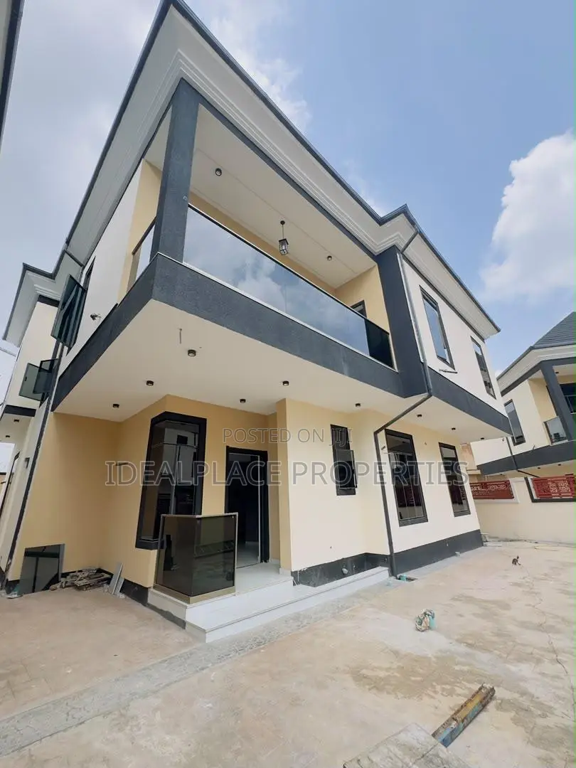 5bdrm Duplex in Omole Phase 1 for sale in Omole Phase 1