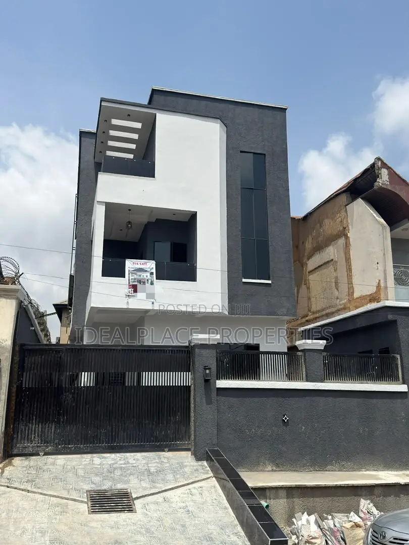 5bdrm Duplex in Omole Phase 1 for sale in Omole Phase 1