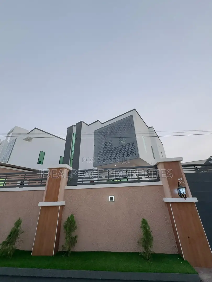 4bdrm Duplex in Berger for sale in Berger