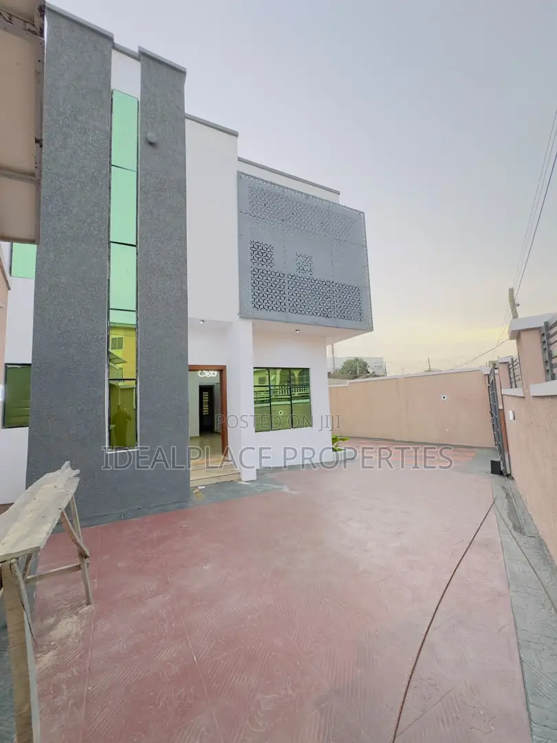 4bdrm Duplex in Berger for sale in Berger