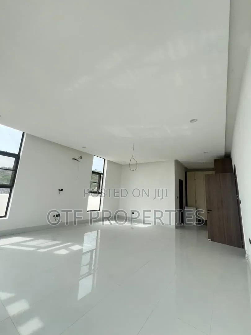 7bdrm Duplex in Guzape for sale in Guzape District
