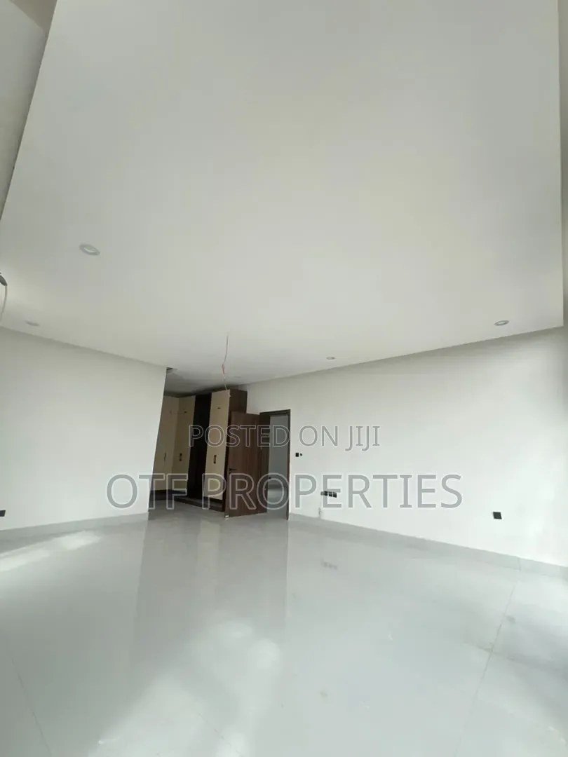 7bdrm Duplex in Guzape for sale in Guzape District
