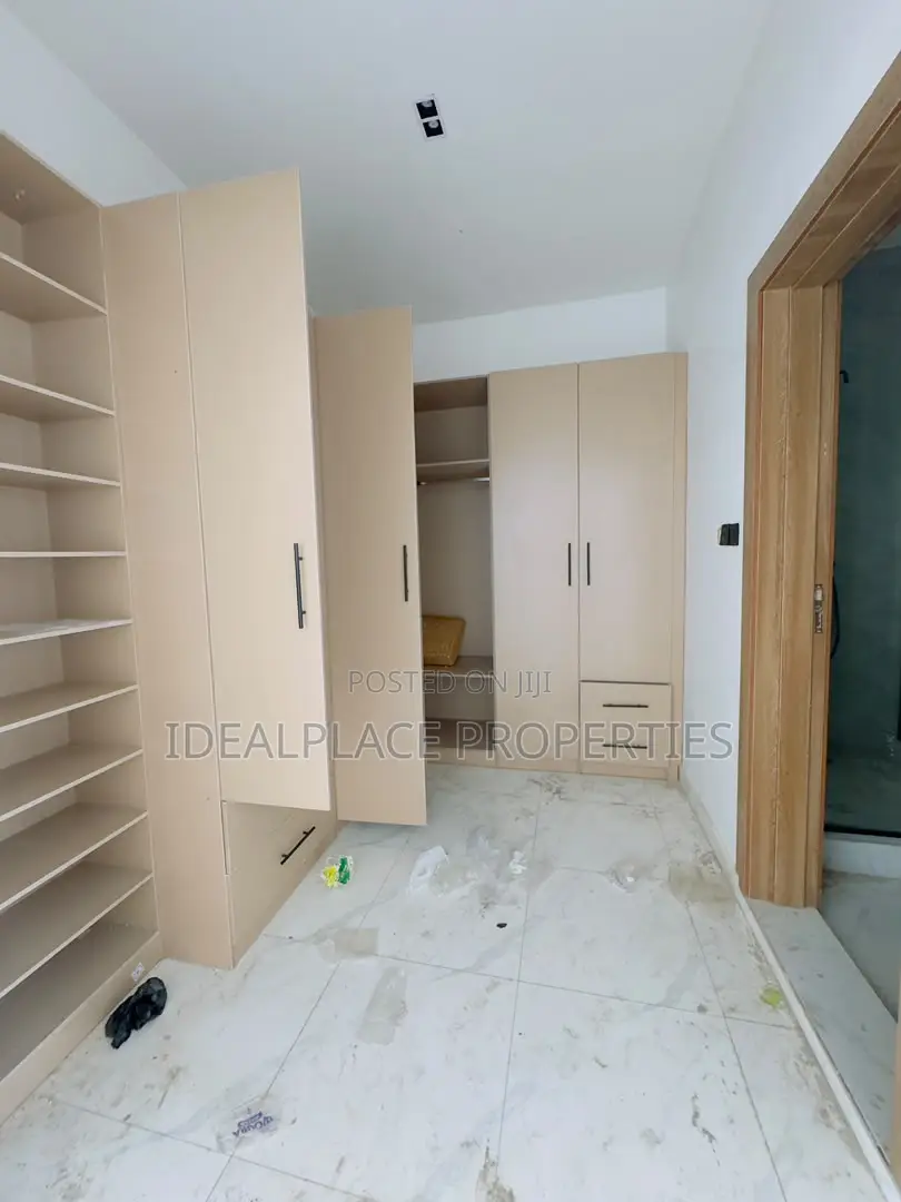 4bdrm Duplex in Gbagada for sale in Gbagada