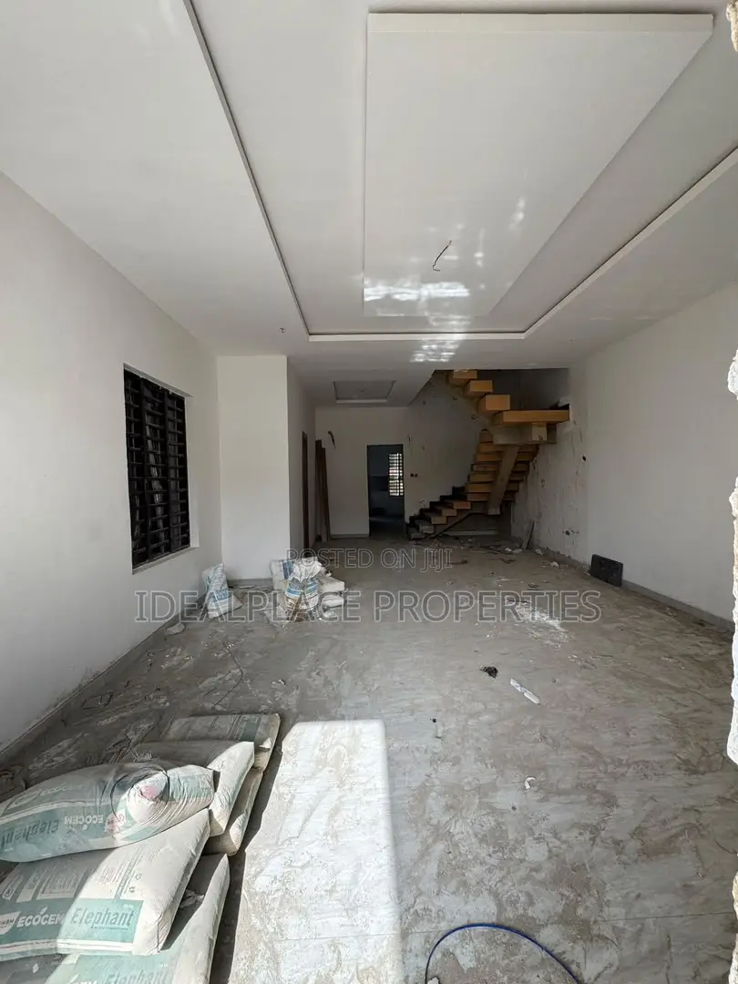 4bdrm Townhouse/Terrace in Gbagada for sale in Gbagada
