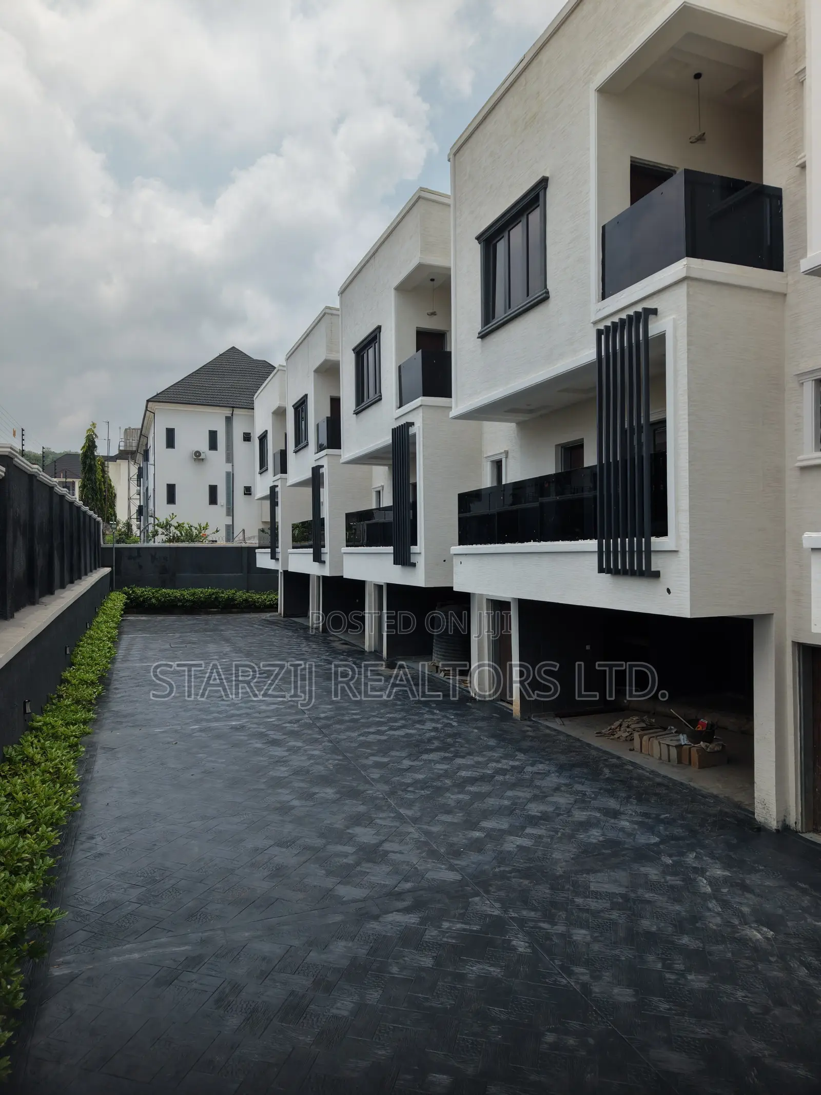 4bdrm Duplex in Guzape District for sale in Guzape District