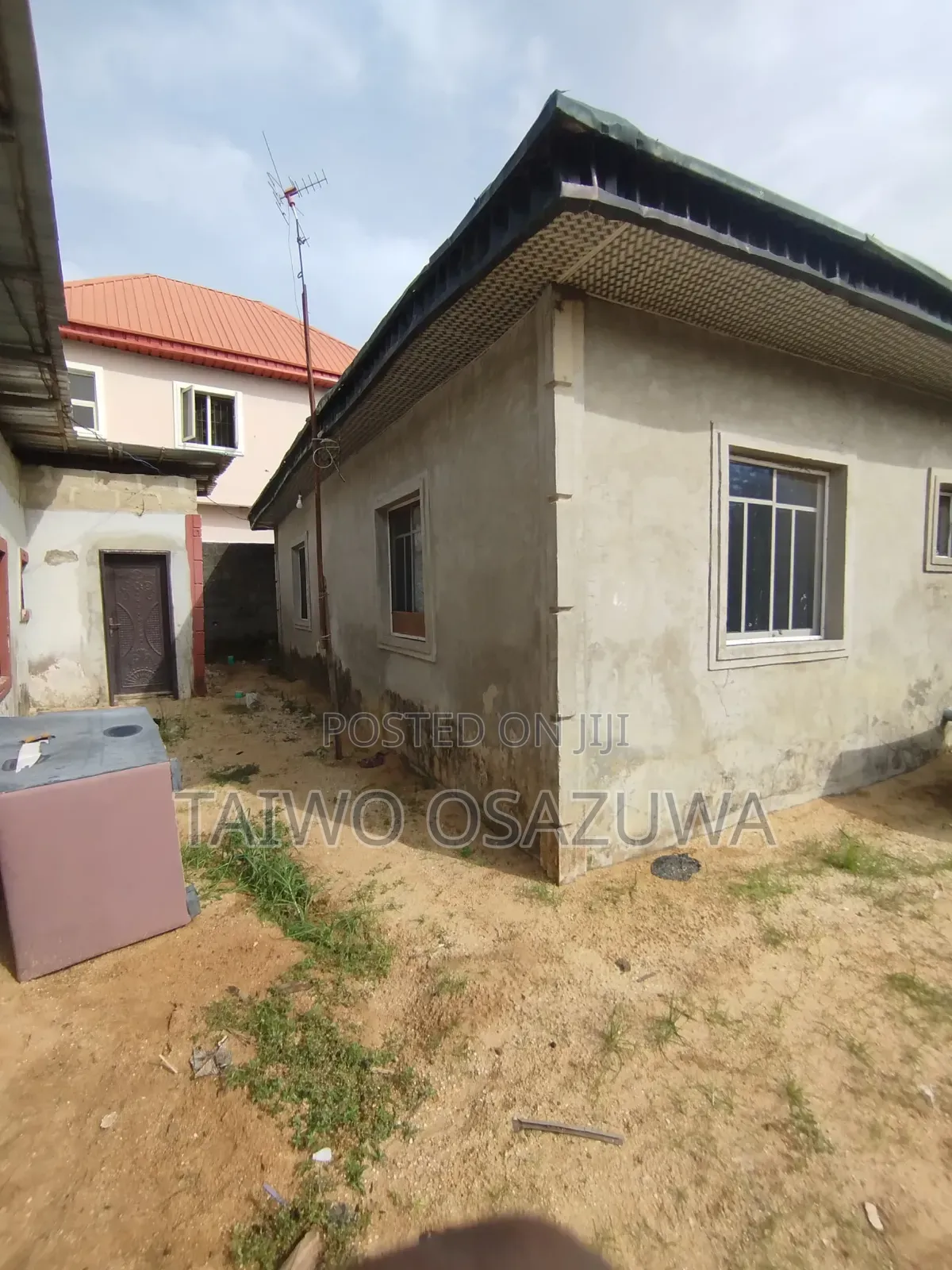 3bdrm Bungalow in Badore Road for sale in Ado / Ajah
