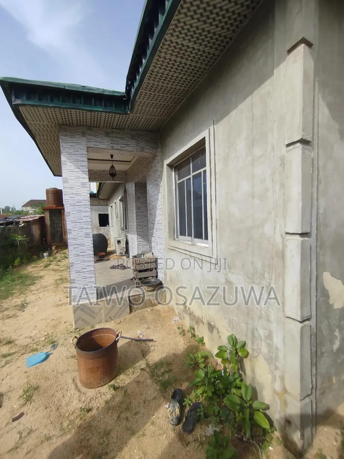 3bdrm Bungalow in Badore Road for sale in Ado / Ajah