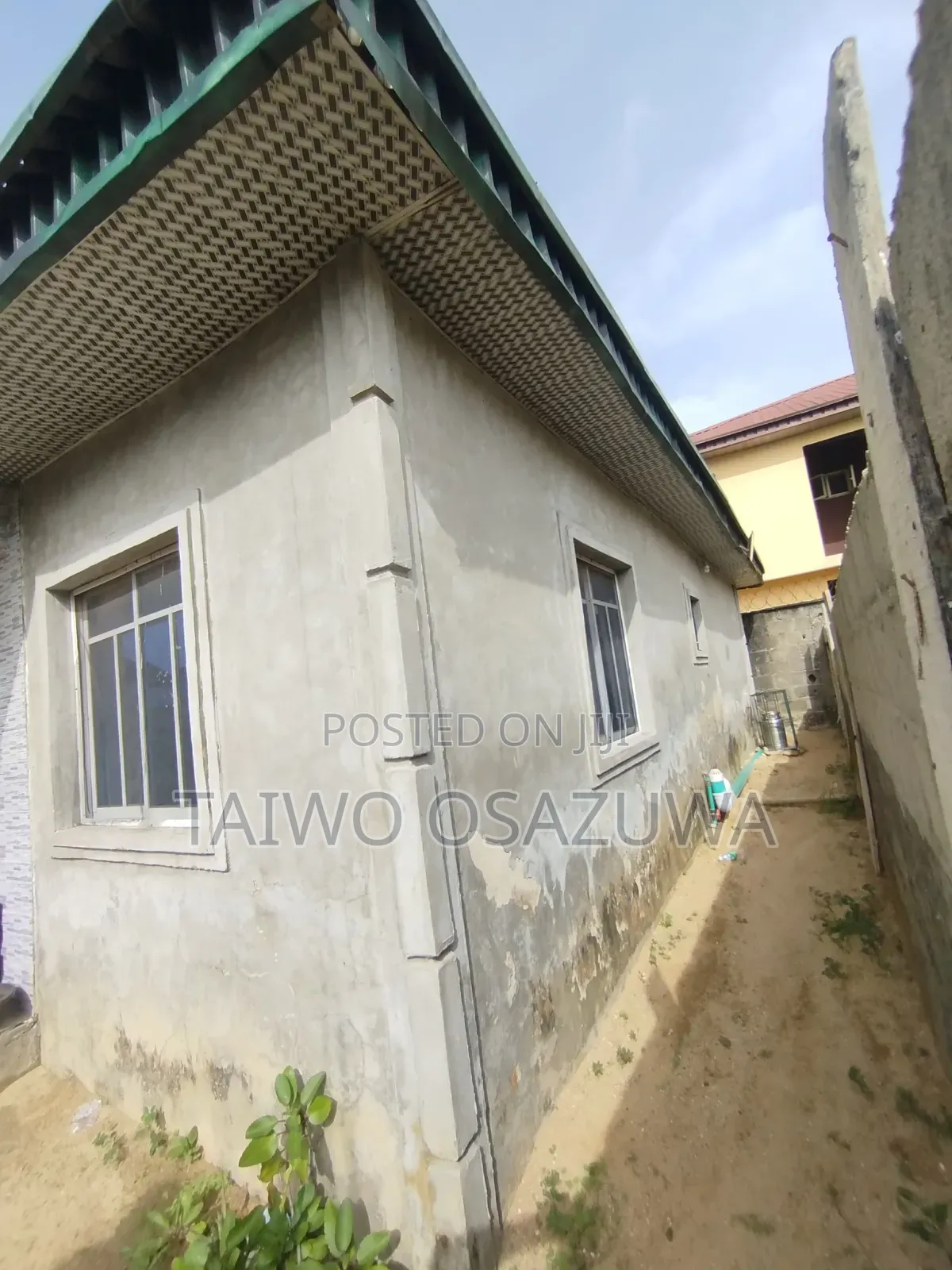 3bdrm Bungalow in Badore Road for sale in Ado / Ajah