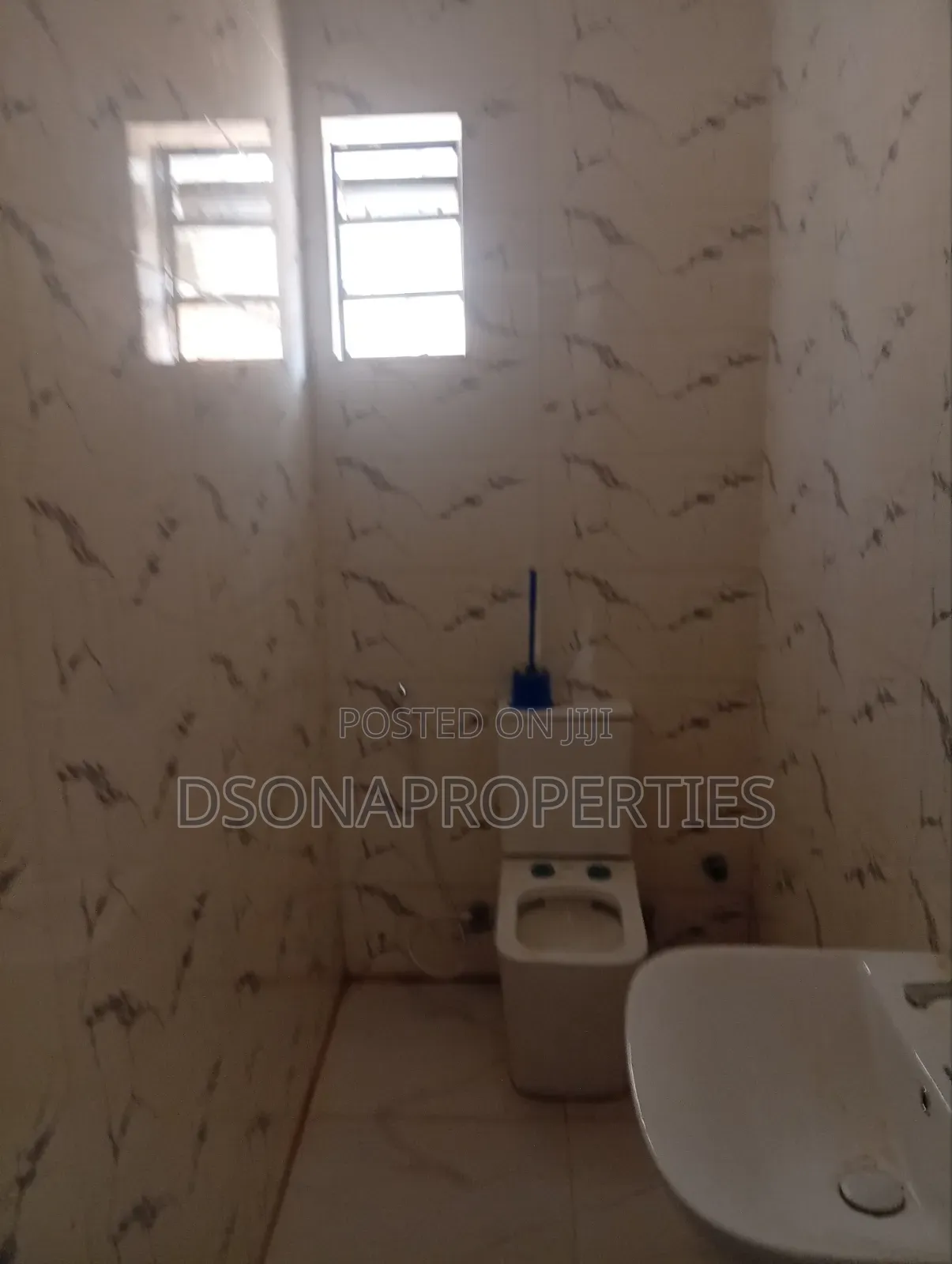 3bdrm Apartment in Olaniyi, New Oko Oba for sale in New Oko Oba