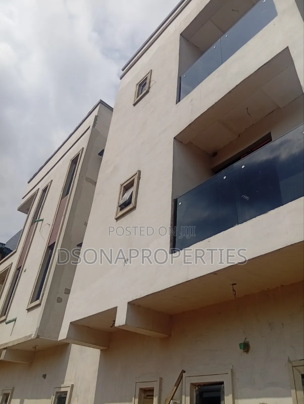 2bdrm Apartment in Off Olaniyi, New Oko Oba for sale in New Oko Oba